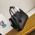Prada Galleria Large Tote Bag in Black Calfskin - Image 7