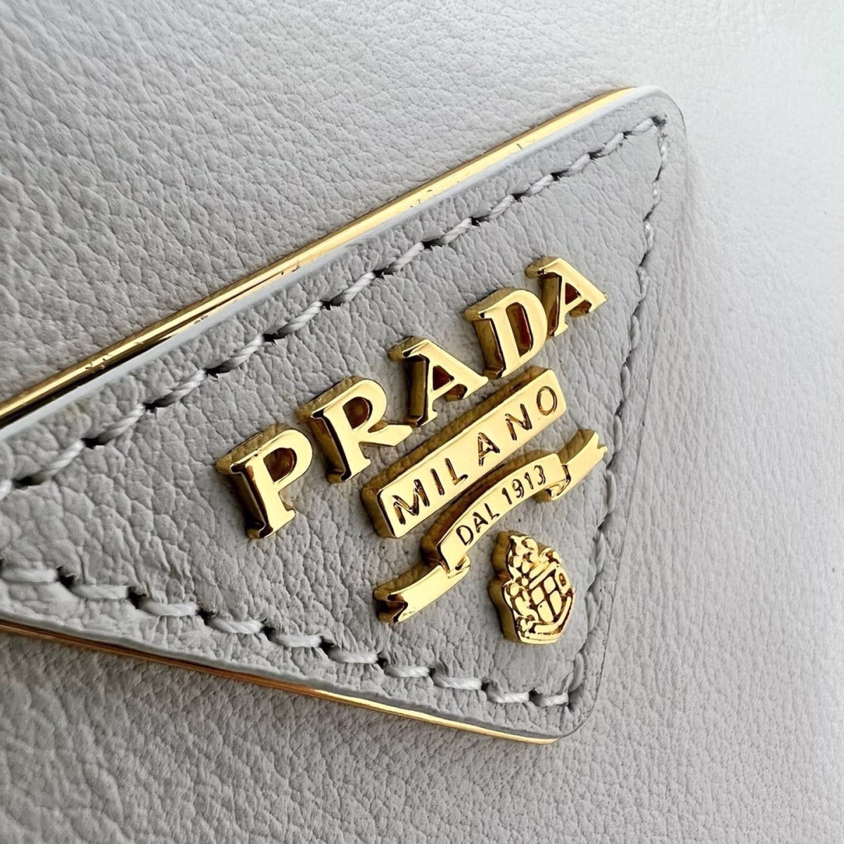 Prada Galleria Large Tote Bag in White Calfskin - Image 4
