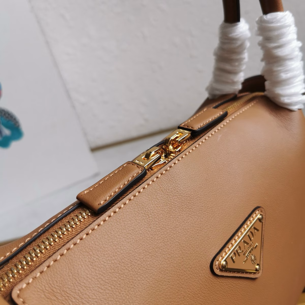 Prada Shoulder Bag in Brown Calfskin with Triangle Logo - Image 5