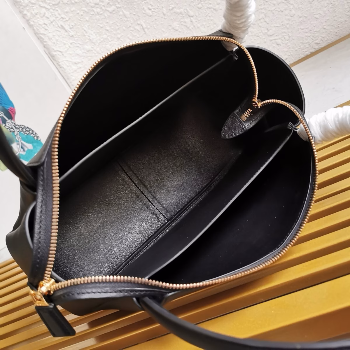 Prada Arque Shoulder Bag with Flap in Beige Leather - Image 5