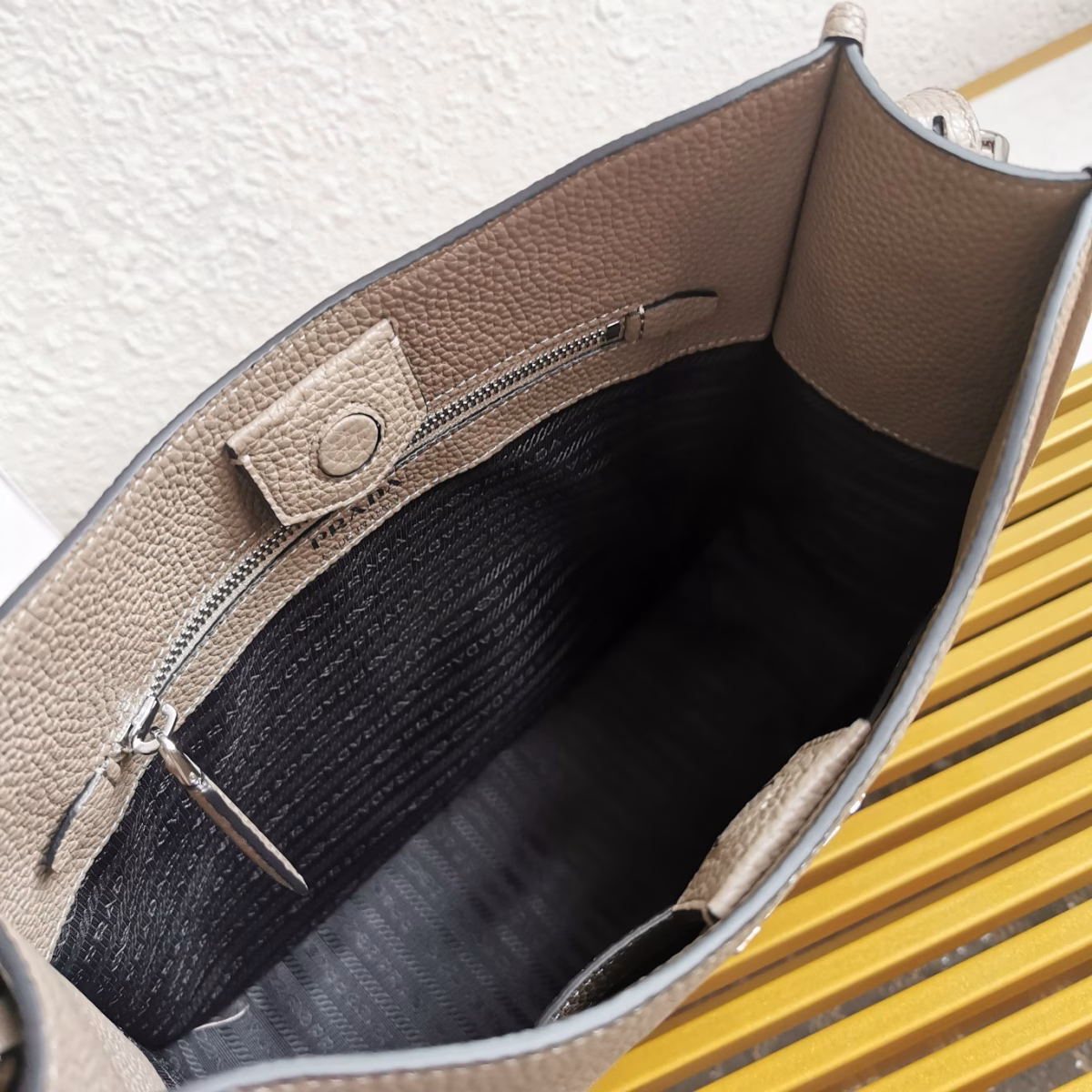Prada Hobo Bag in Grey Grained Leather - Image 4