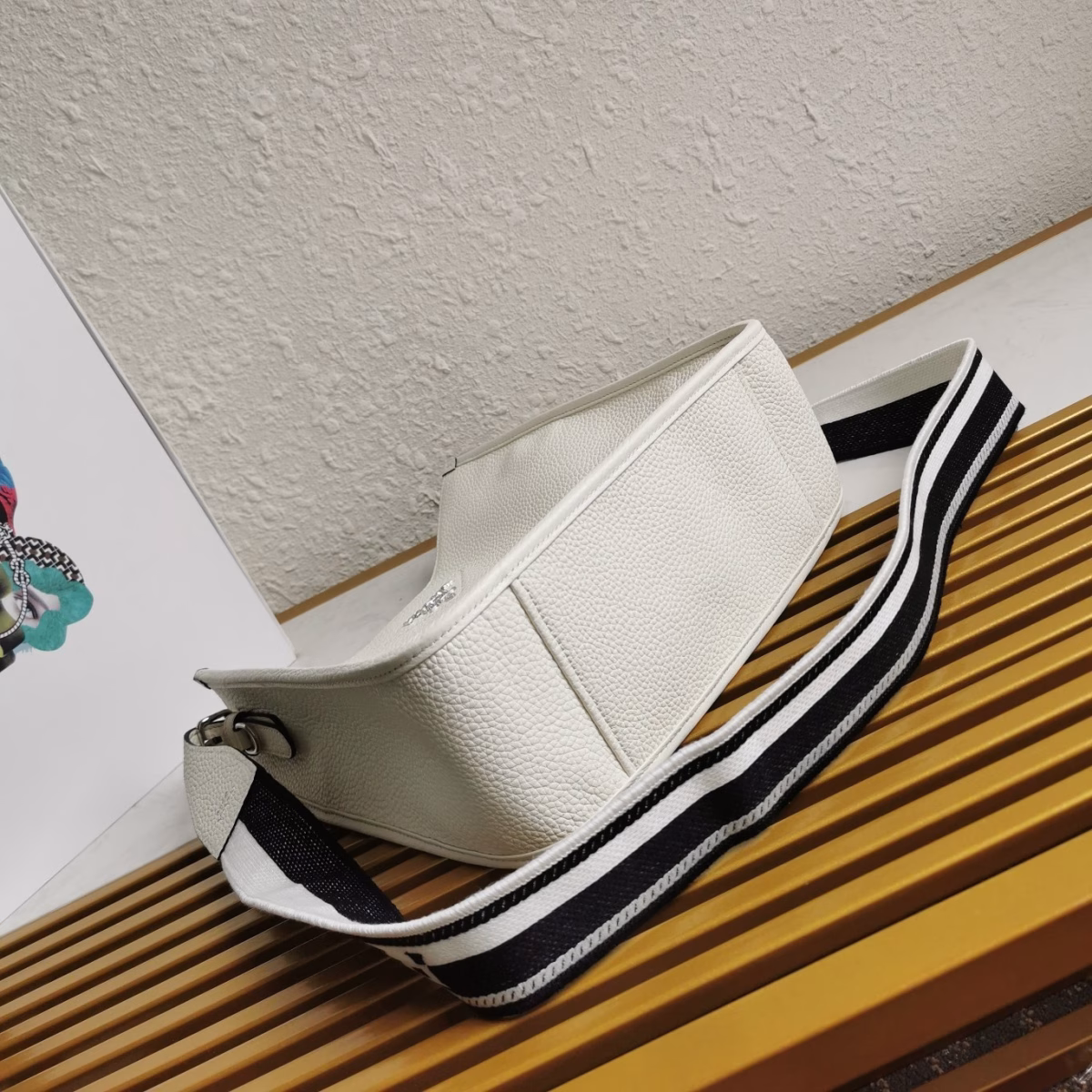 Prada Hobo Bag in White Grained Leather - Image 10