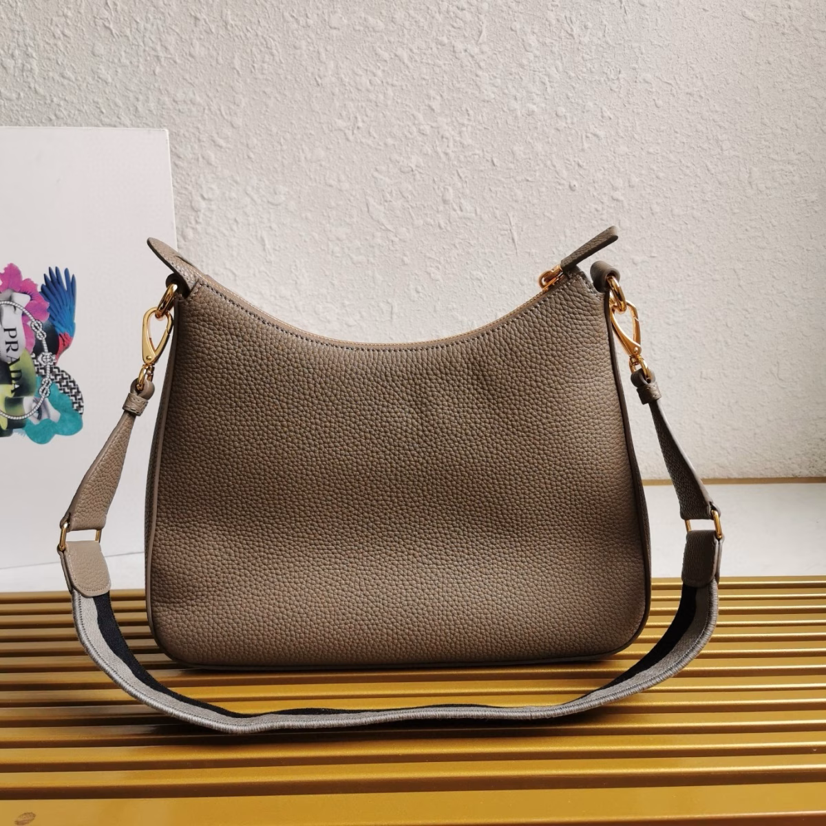 Prada Shoulder Bag in Grey Grained Leather - Image 5
