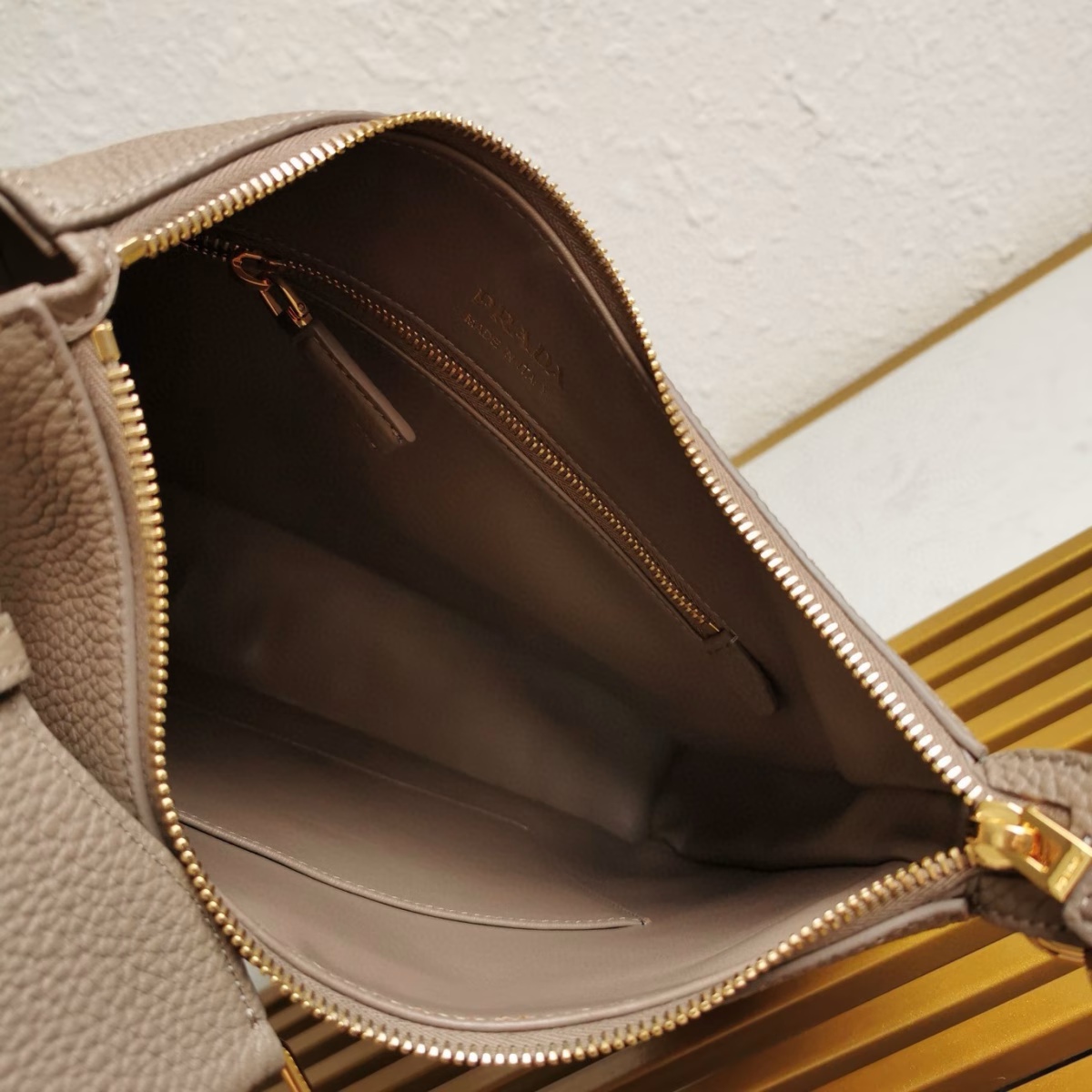 Prada Shoulder Bag in Grey Grained Leather - Image 10