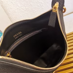 Prada Shoulder Bag in Black Grained Leather - Image 6