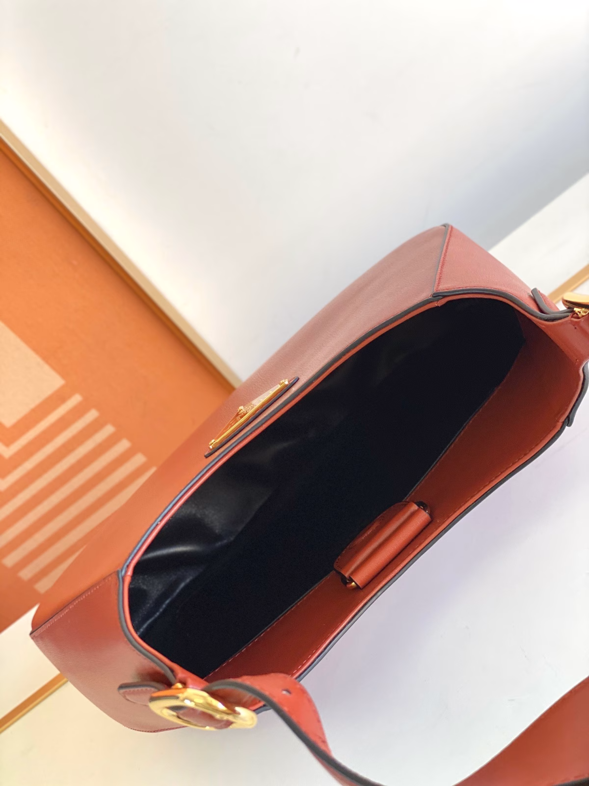 Prada Shoulder Bag in Berry Leather - Image 4