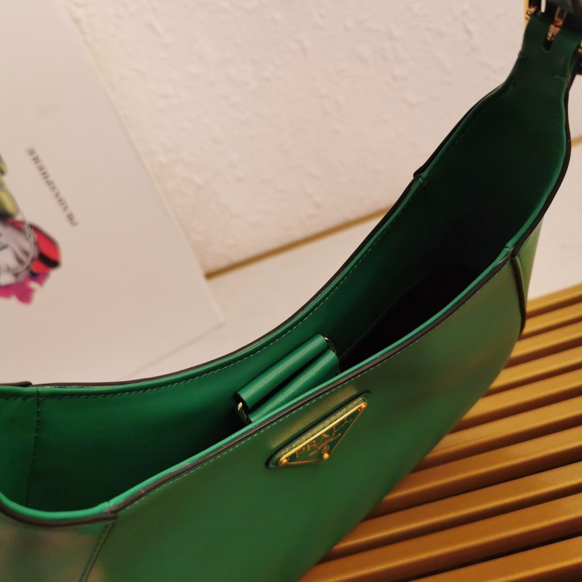 Prada Shoulder Bag in Green Leather - Image 11
