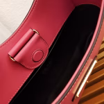 Prada Shoulder Bag in Pink Leather - Image 5