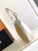 Prada Shoulder Bag in Woven Straw and White Leather - Image 7