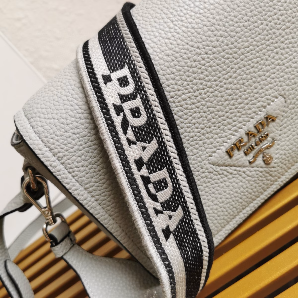 Prada Flap Shoulder Bag in Cornflower Grained Leather - Image 9