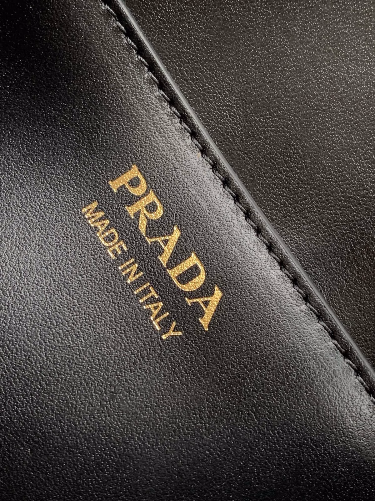 Prada Shoulder Bag in Black Smooth Calfskin - Image 4