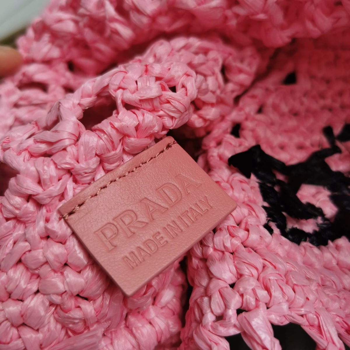 Prada Small Tote Bag In Pink Woven Raffia - Image 6