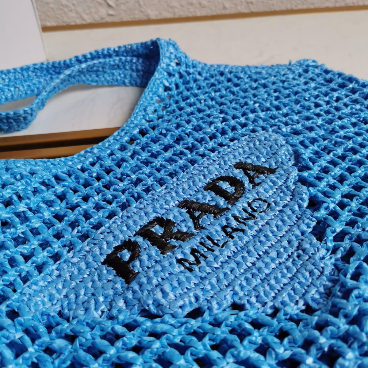 Prada Large Tote Bag In Blue Woven Raffia - Image 5