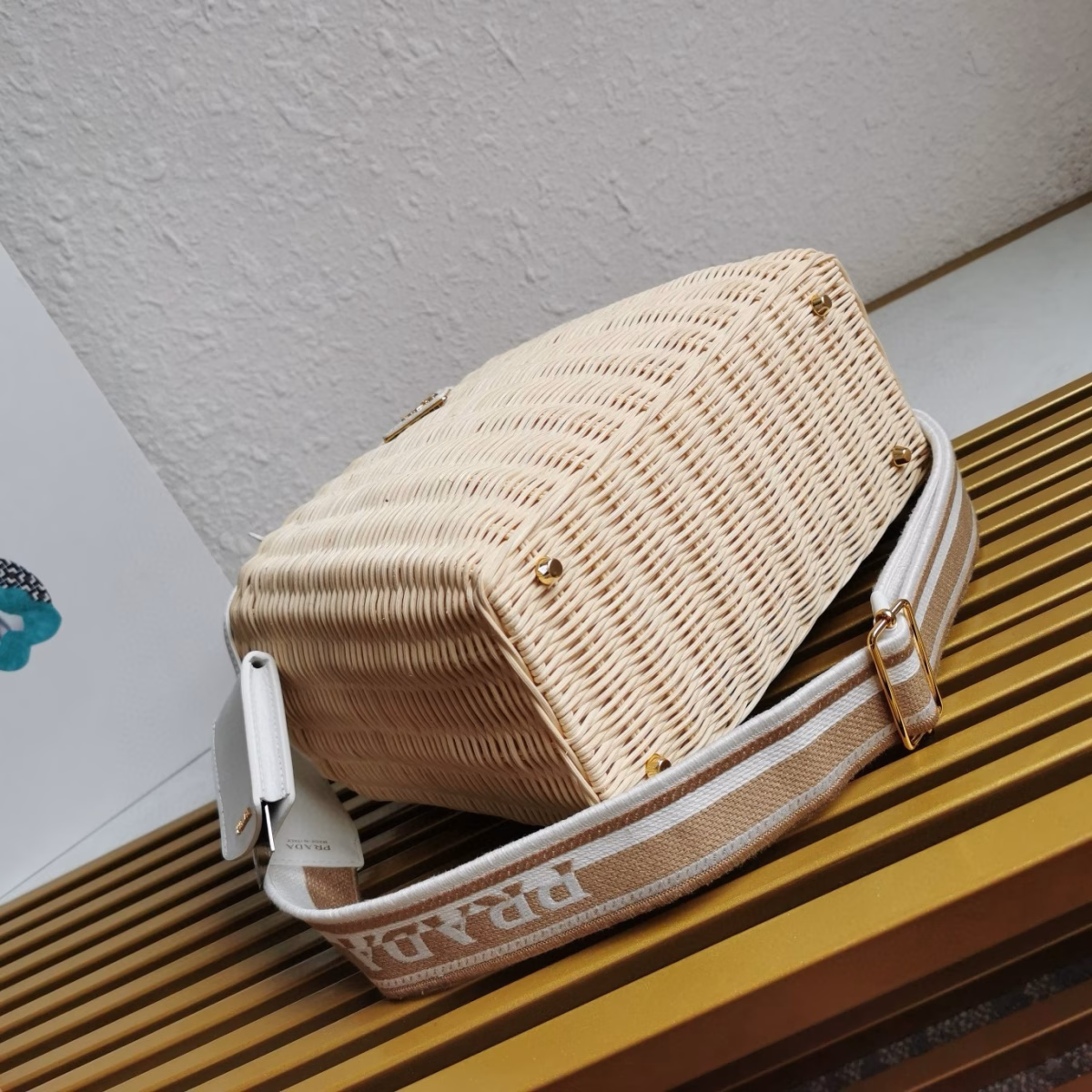 Prada Medium Blend Tote Bag in Wicker and Linen - Image 11