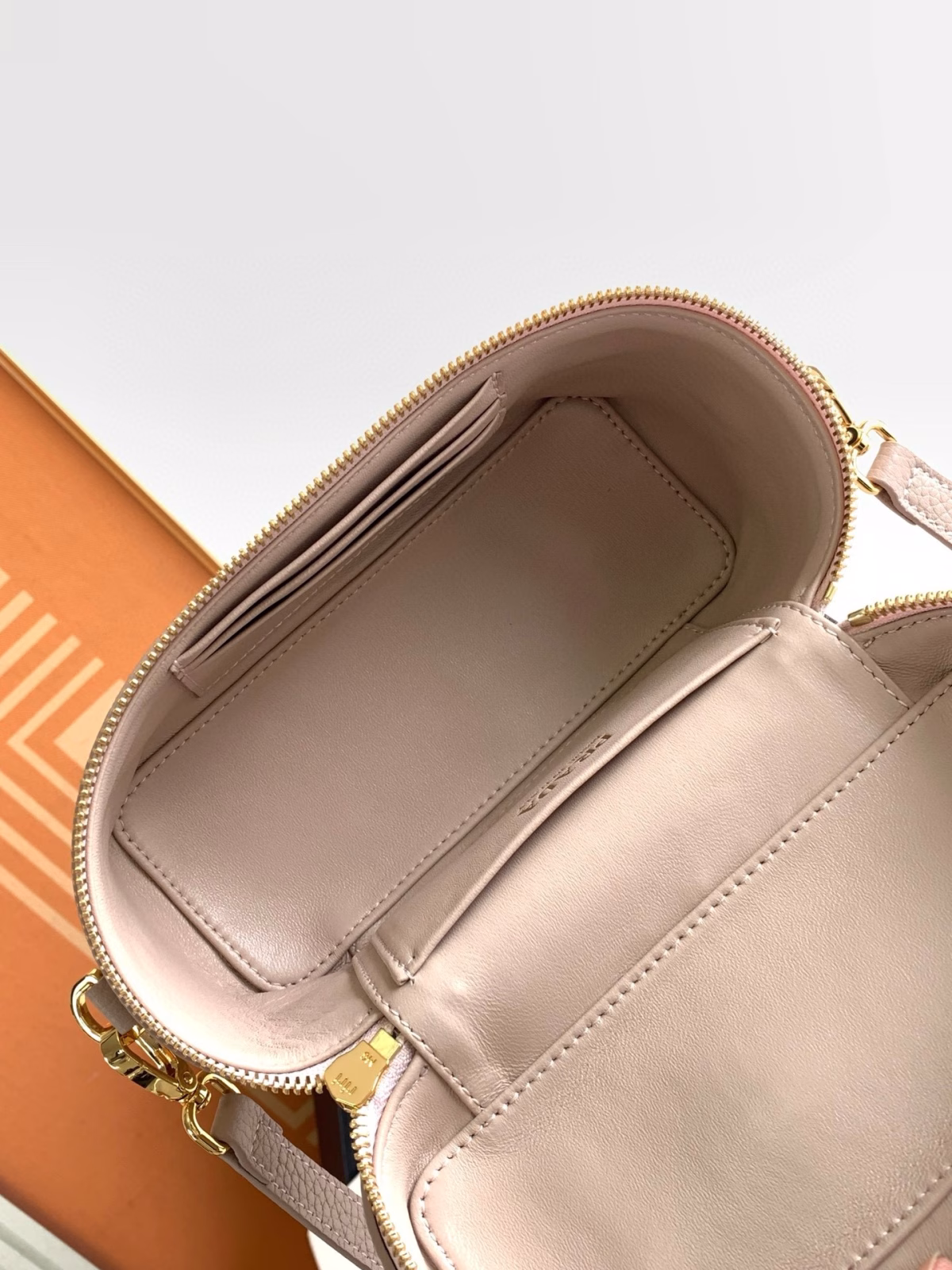Prada Mini Vanity Bag in Light Pink Grained Leather - Image 10