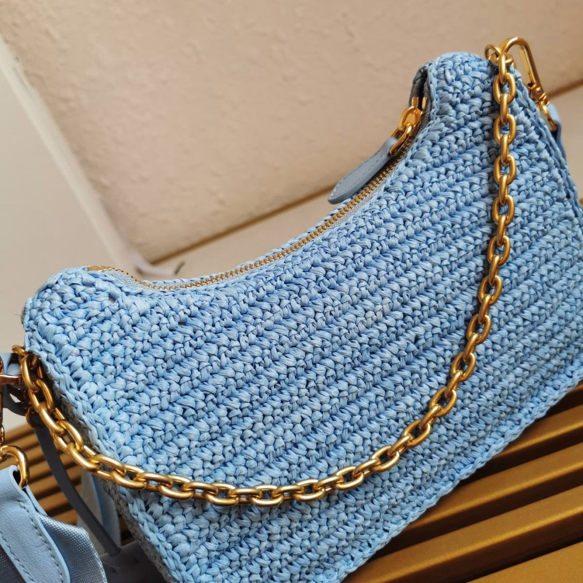 Prada Re-Edition 2005 Shoulder Bag In Blue Raffia - Image 3