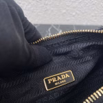 Prada Re-Edition 2005 Shoulder Bag In Black Raffia - Image 5