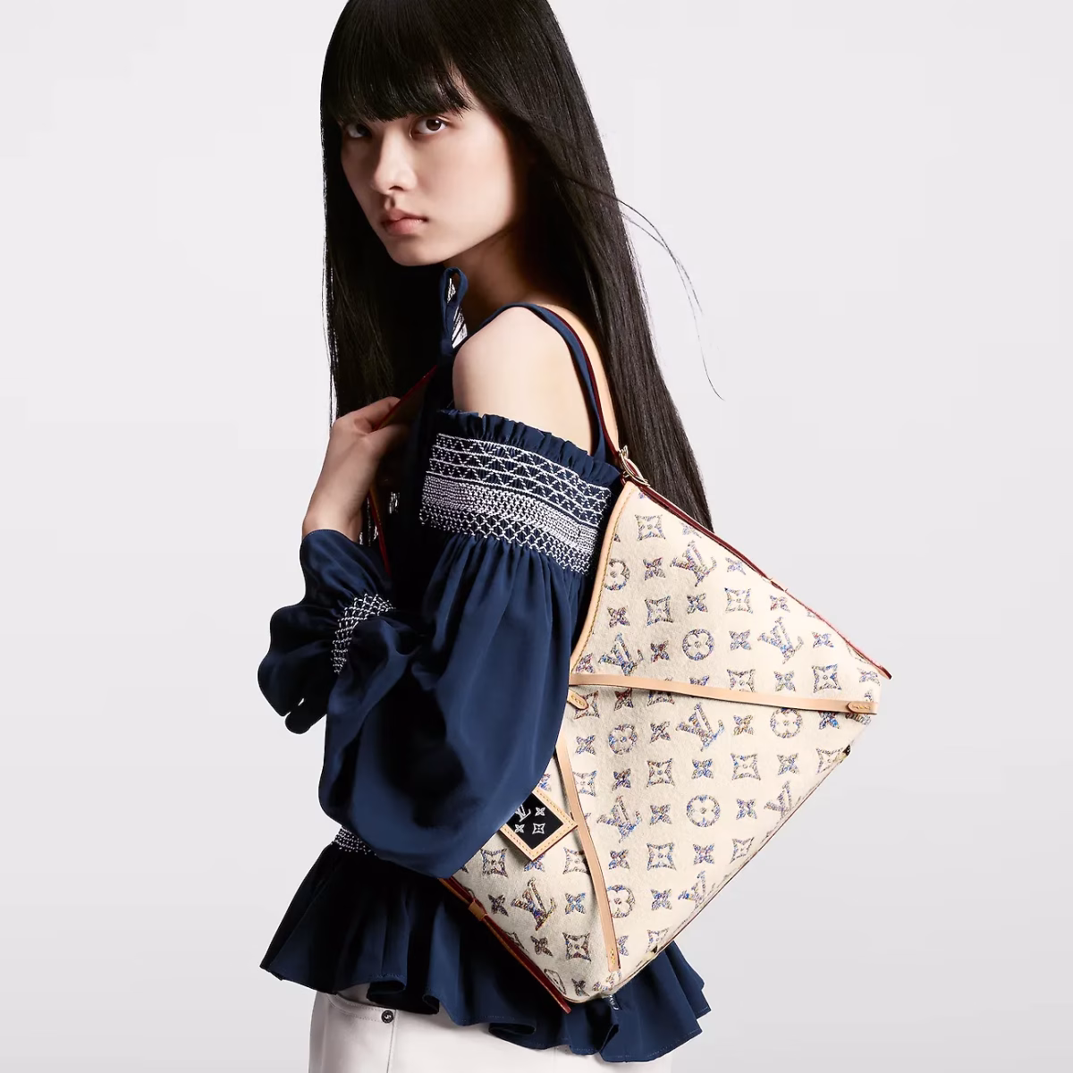 CarryAll PM M24707 - Image 2