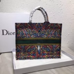 Dior Book Tote Bg In Butterfly Multicolor Canvas - Image 6