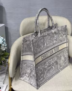 Dior Large Book Tote In Gray Toile de Jouy Reverse Embroidery - Image 5