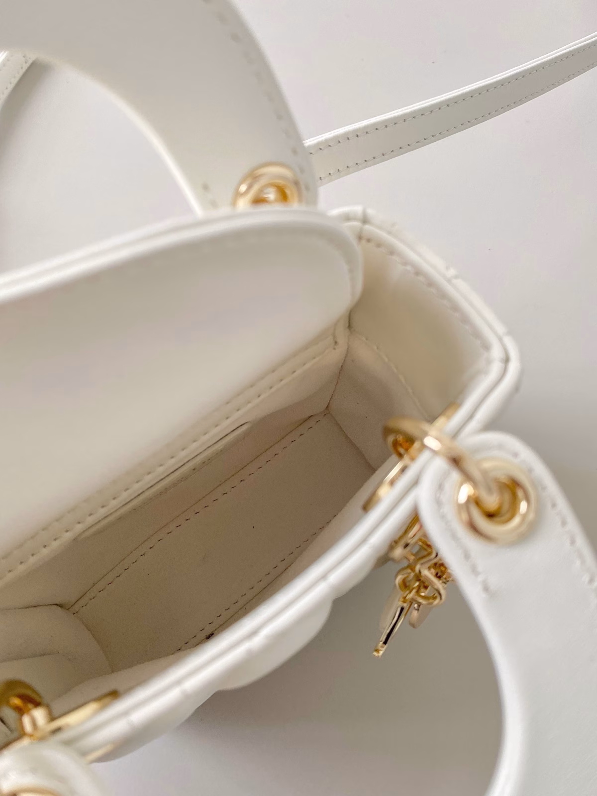 Dior Lady Dior Micro Bag In White Cannage Lambskin - Image 9