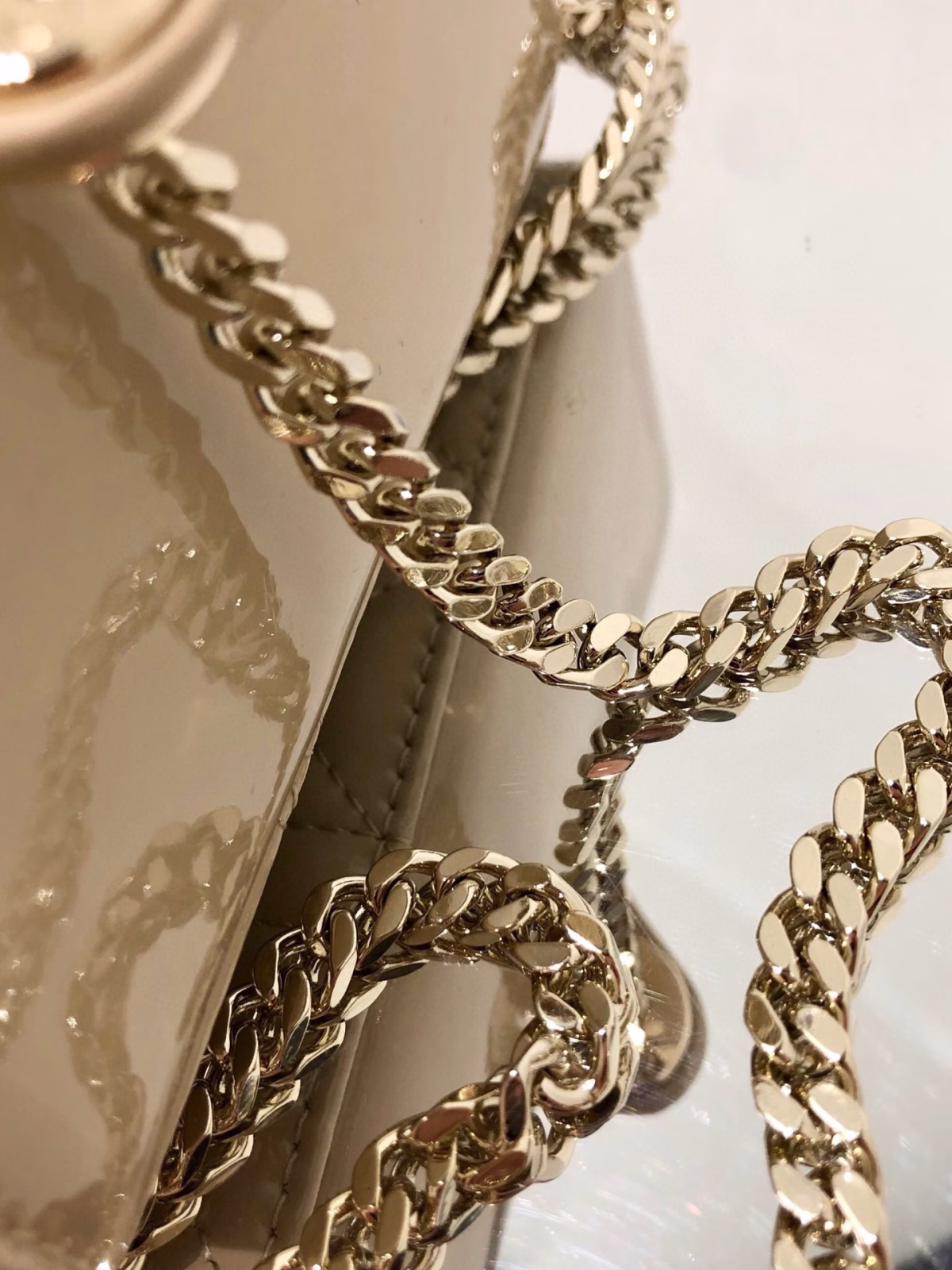 Dior Lady Dior Mini Chain Bag with Chain in Aesthetic Beige Patent Calfskin - Image 4