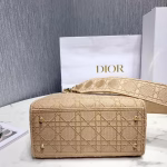 Dior Medium Lady D-Lite Bag In Beige Embroidered Canvas - Image 4