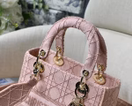 Dior Medium Lady D-Lite Bag In Pink Embroidered Canvas - Image 2