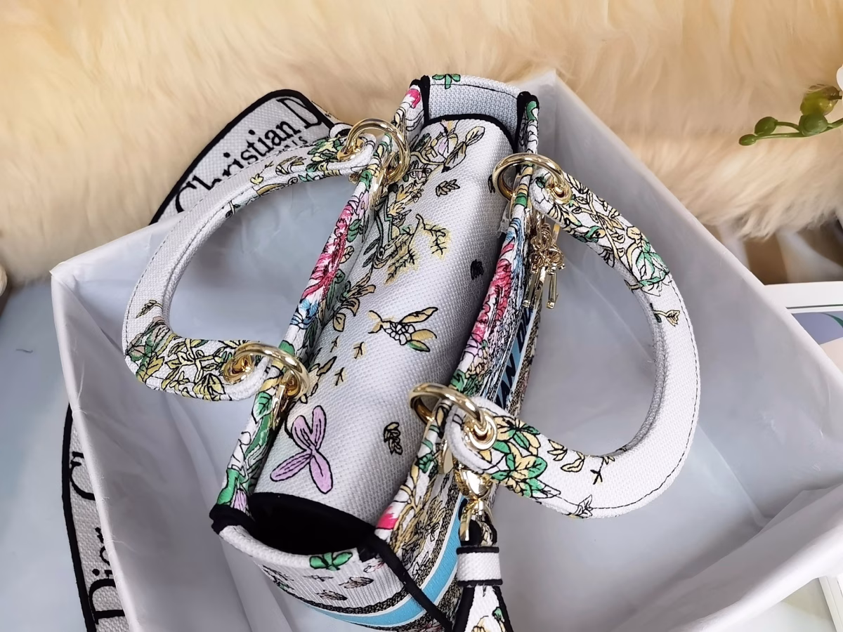 Dior Medium Lady D-Lite Bag In Latte D-Constellation Embroidery - Image 11