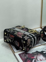 Dior Medium Lady D-Lite Bag In Black Jardin Botanique Embroidery - Image 4