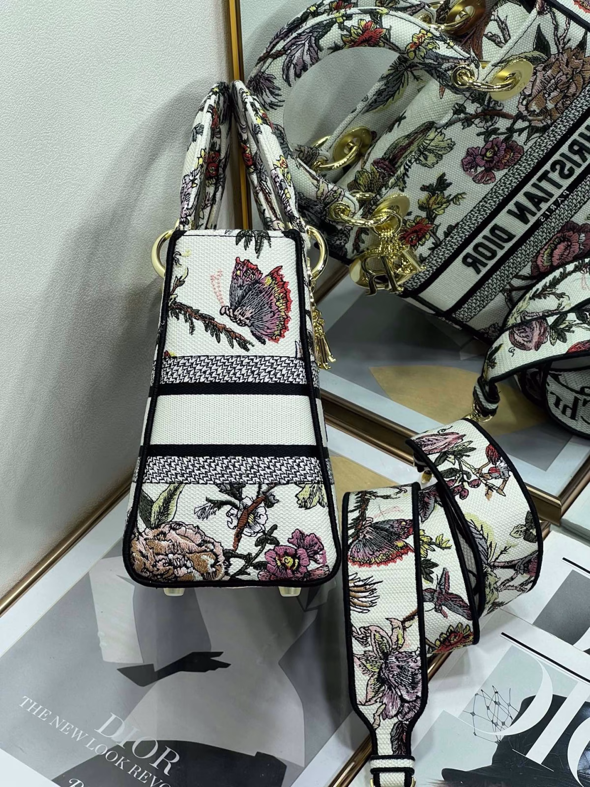 Dior Medium Lady D-Lite Bag In White Jardin Botanique Embroidery - Image 7