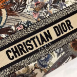 Dior Medium Lady D-Lite Bag In White Jardin d'Hiver Embroidery - Image 9