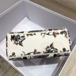 Dior Medium Lady D-Lite Bag In White Jardin d'Hiver Embroidery - Image 2