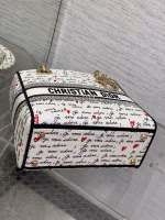 Dior Lady D-Lite Medium Bag in White and Red Je Vous Adore Motif - Image 7