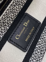 Dior Lady D-Lite Medium Bag in White and Red Je Vous Adore Motif - Image 5
