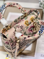 Dior Lady D-Lite Medium Bag In Beige Raffia Embroidered with Dior Petites Fleurs - Image 3