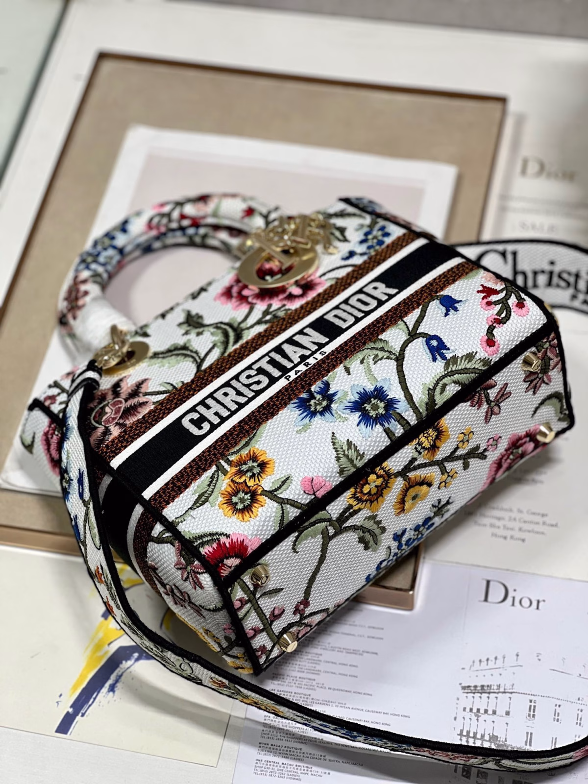 Dior Lady D-Lite Medium Bag In White Dior Petites Fleurs Embroidery - Image 2