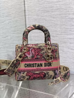 Dior Dioriviera Lady D-Lite Medium Bag in Raffia with Pink Toile de Jouy Sauvage Embroidery - Image 3