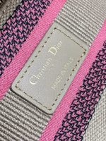 Dior Dioriviera Lady D-Lite Medium Bag in Raffia with Pink Toile de Jouy Sauvage Embroidery - Image 8