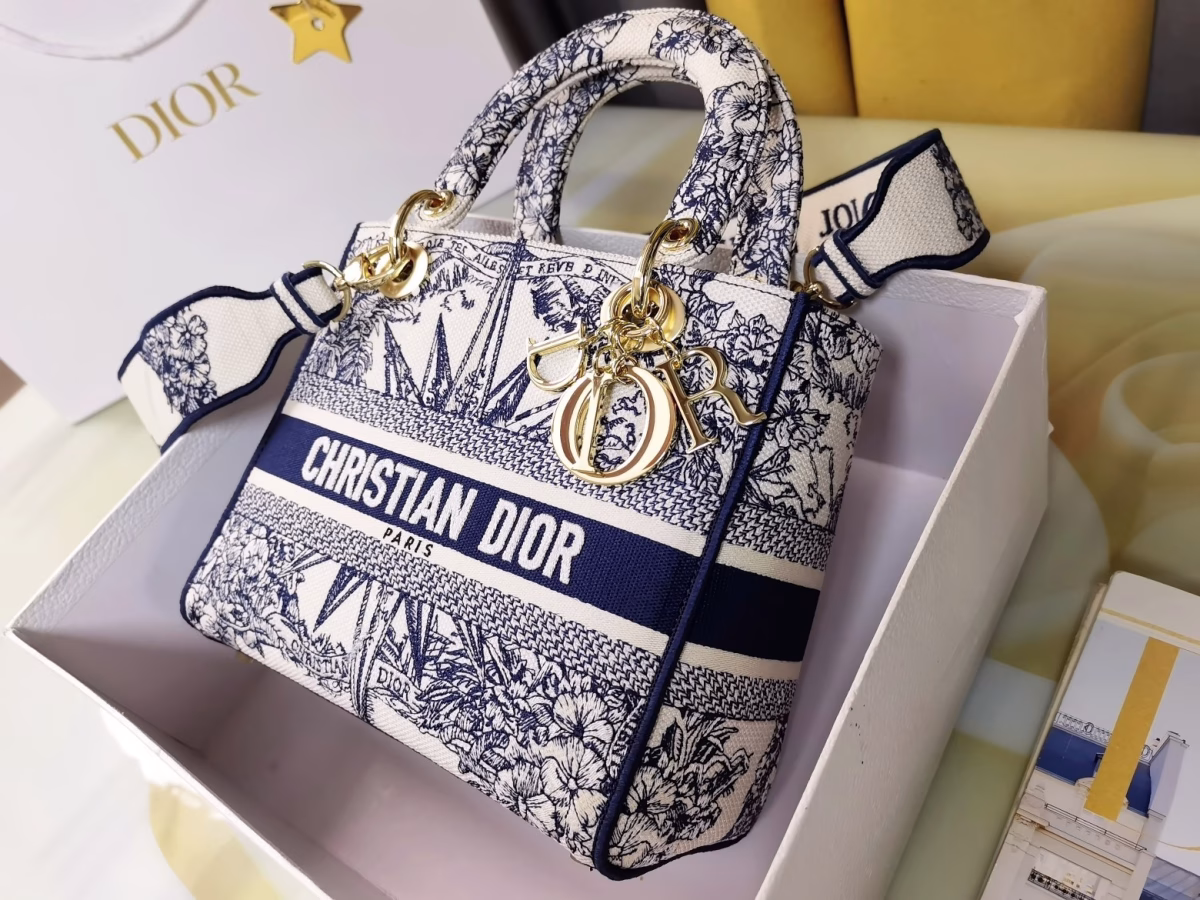 Dior Medium Lady D-Lite Bag In Blue Multicolor R¨ºve d'Infini Embroidery - Image 7