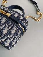 Dior 30 Montaigne Mini Vanity Case in Blue Oblique Jacquard - Image 5