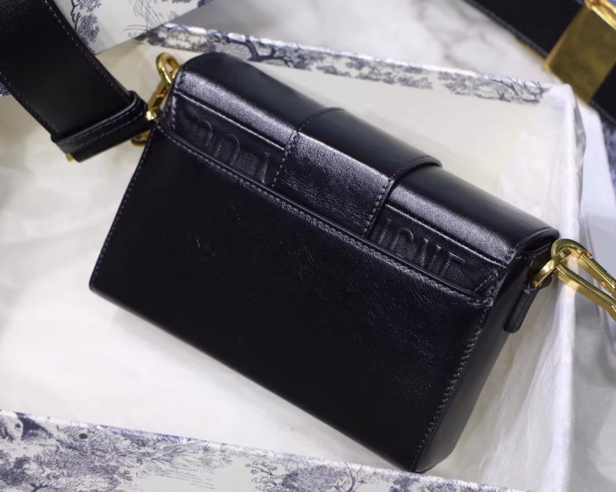 Dior 30 Montaigne Box Bag In Black Lambskin - Image 6
