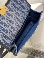 Dior 30 Montaigne East-West Bag with Chain in Blue Denim Oblique Jacquard - Image 6