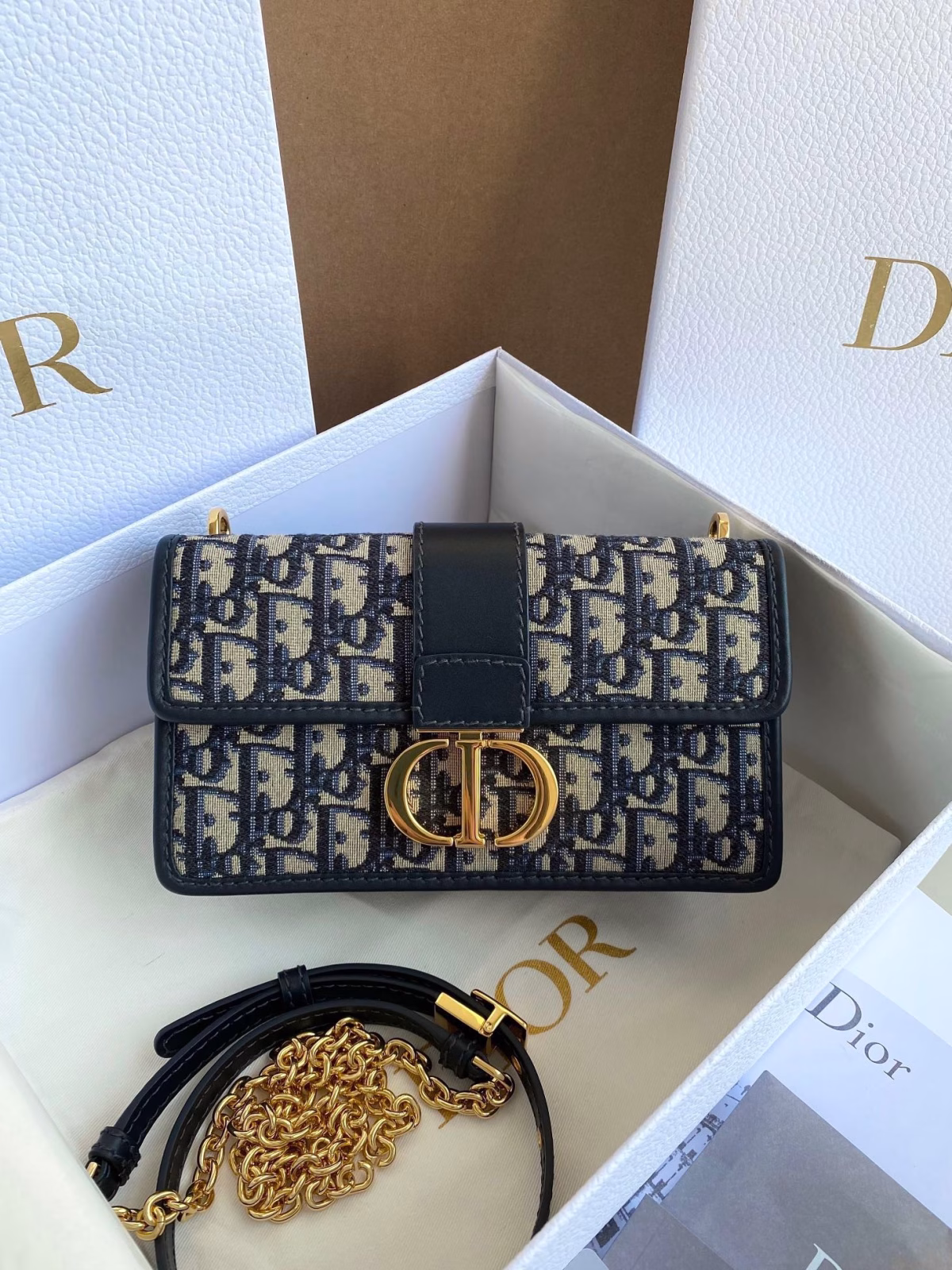 Dior 30 Montaigne East-West Bag with Chain in Blue Oblique Jacquard - Image 6