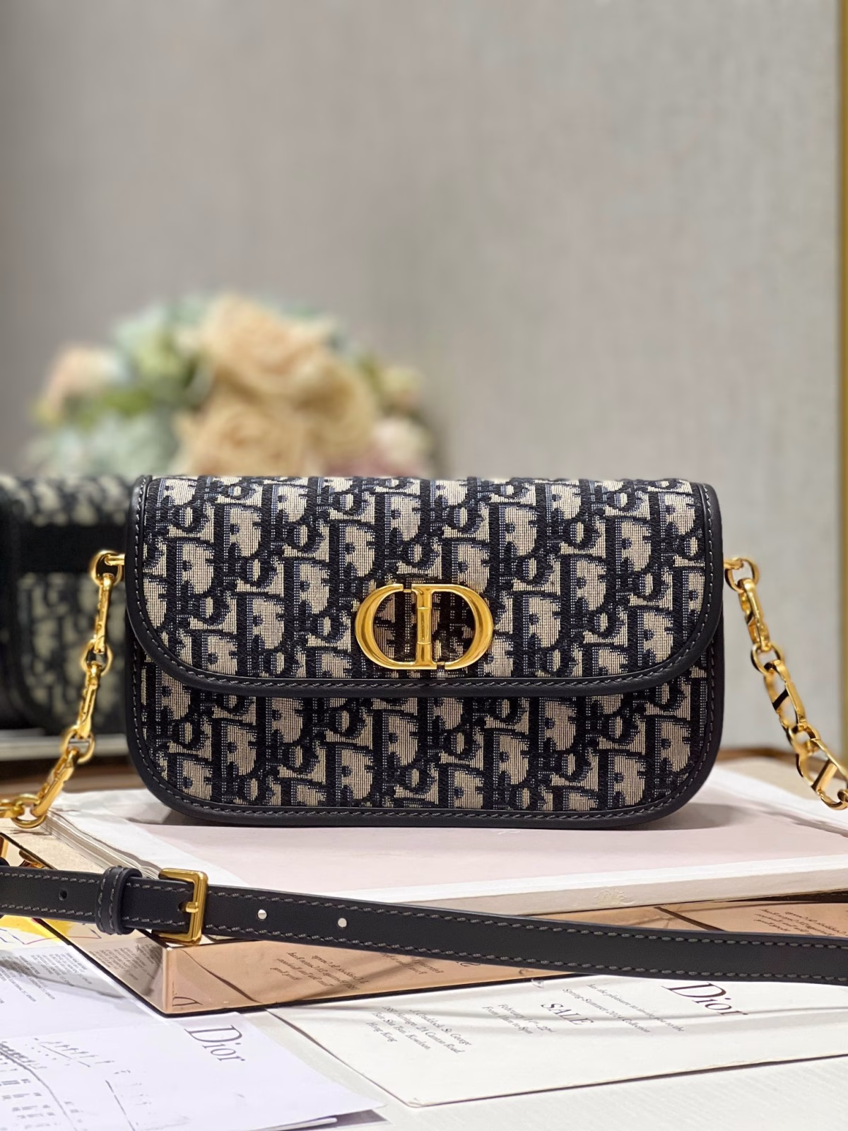Dior 30 Montaigne Avenue Bag In Blue Dior Oblique Jacquard - Image 6