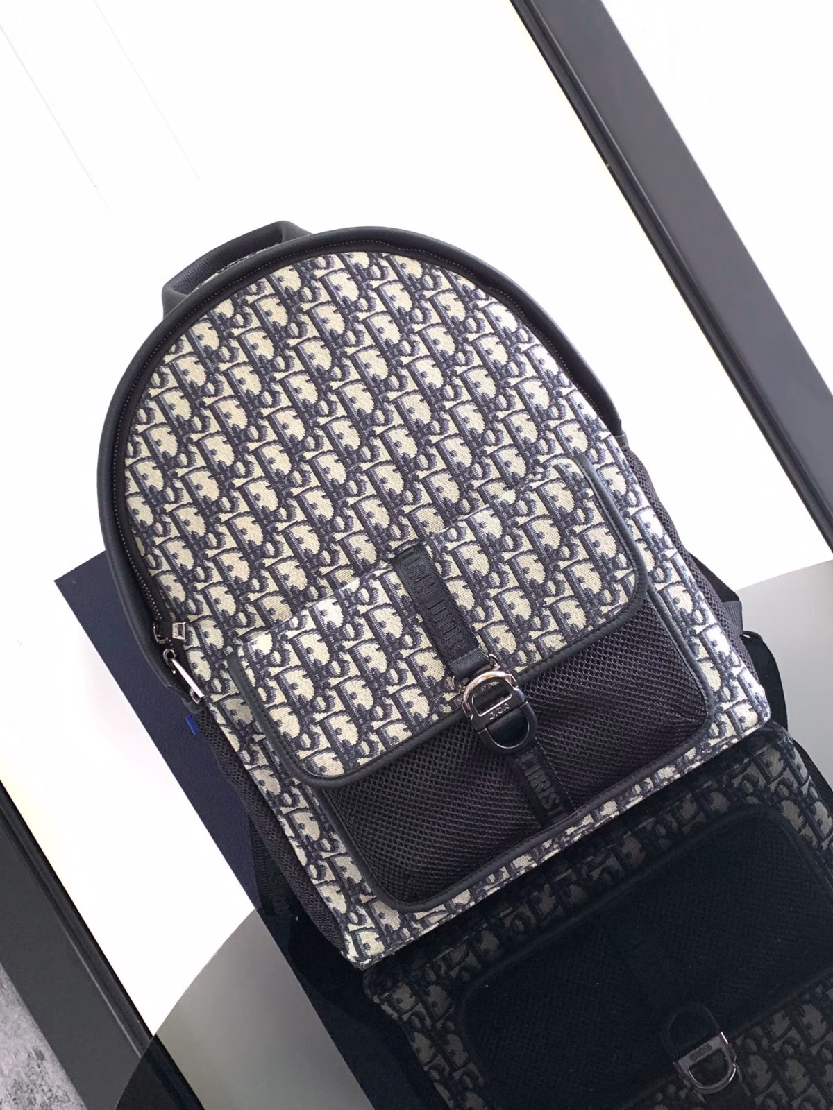 Dior 8 Backpack in Beige and Black Dior Oblique Jacquard - Image 7