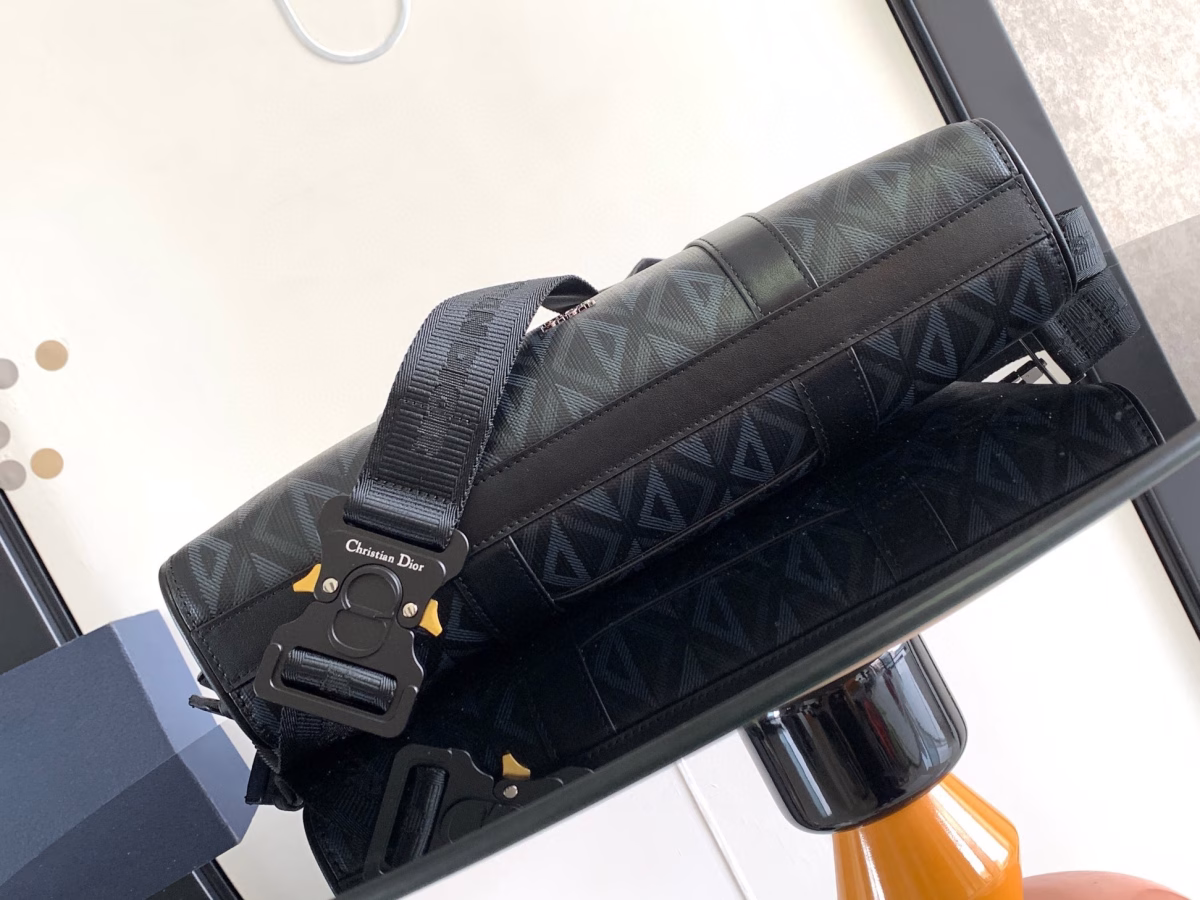 Dior Lingot Briefcase in Black CD Diamond Canvas - Image 8