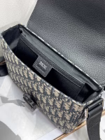 Dior Men's Mini Saddle Messenger Bag in Oblique Jacquard and Calfskin - Image 9