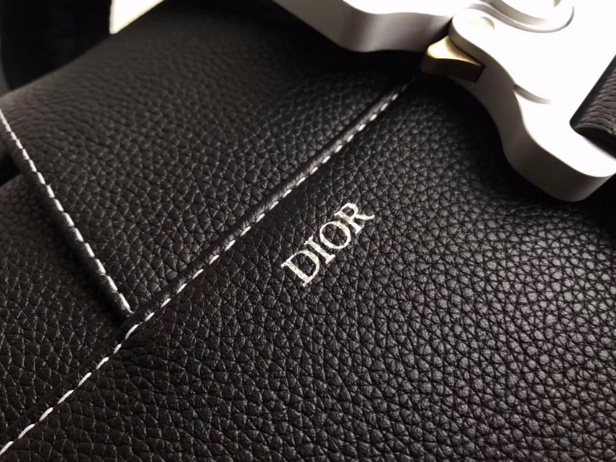 Dior Men's Saddle Belt Bag In Black Grained Calfskin - Image 5