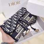 Dior Saddle Pochette In Blue Oblique Canvas - Image 2